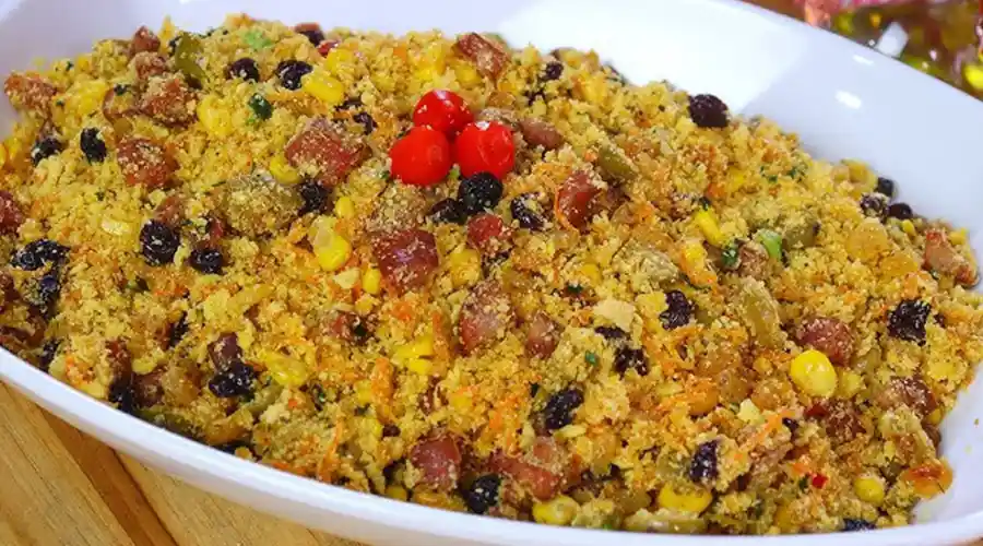 Receita Farofa Natalina com Frutas Secas e Bacon
